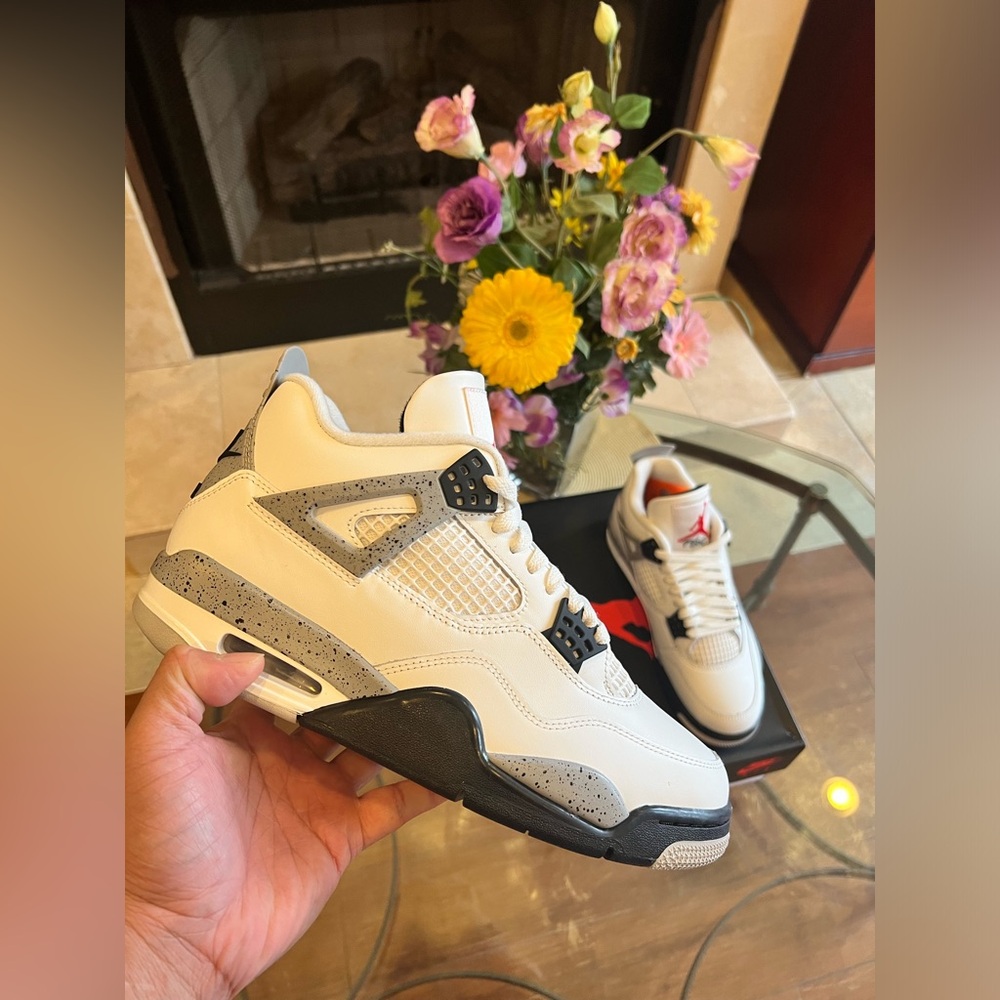 Size 6.5 - Jordan 4 White Cement 2025 | Ready to ship 🔥